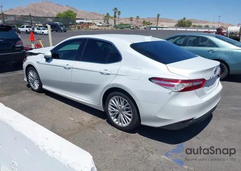 2018 Toyota Camry Hybrid Xle из США, поврежденный, VIN 4T1B21HK5JU006199